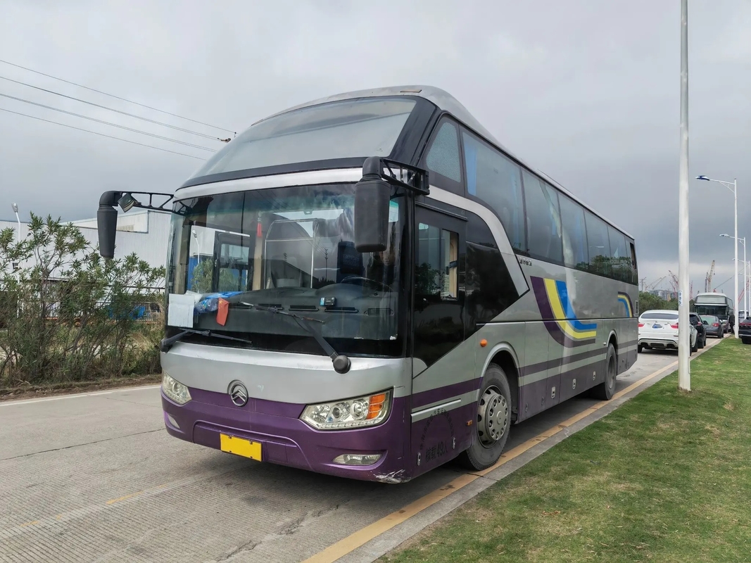 Gebruikte Middendeur 49 van de dieselmotorbus de Motor van Yuchai van de ZetelsAirconditioner 11 Meters Gouden Draak XML6112