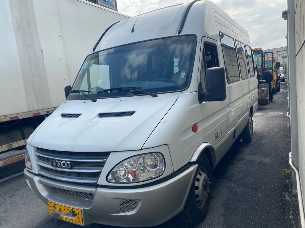 De tweede Hand Mini Van Front Engine 11 Hoge Dak 140hp van Zetels het Achterdeuren a/c gebruikte IVECO-Minibus NJ6604