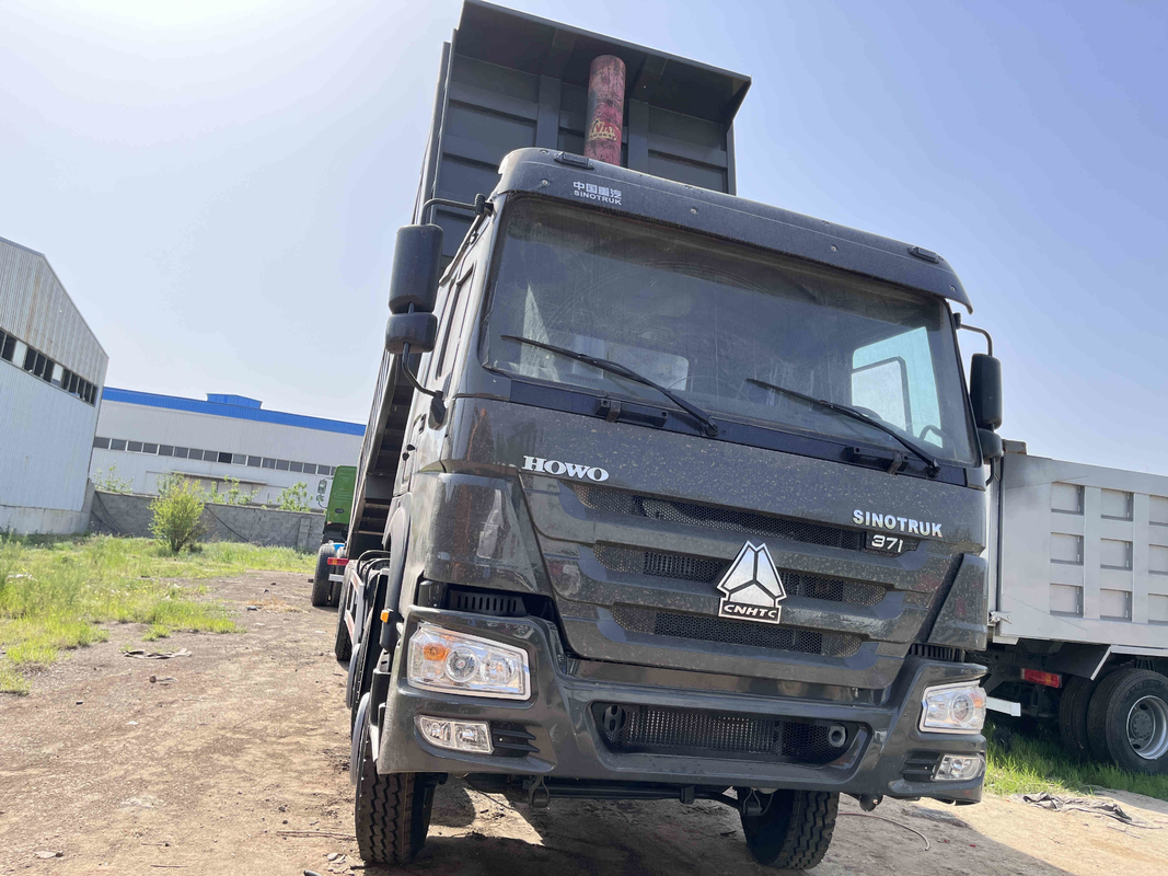 De gebruikte Motor van Tipper Trucks 371hp Sinotruck 10,5 Meters van 16t schatte Ladings8×4 Tweede Hand HOWO ZZ3317
