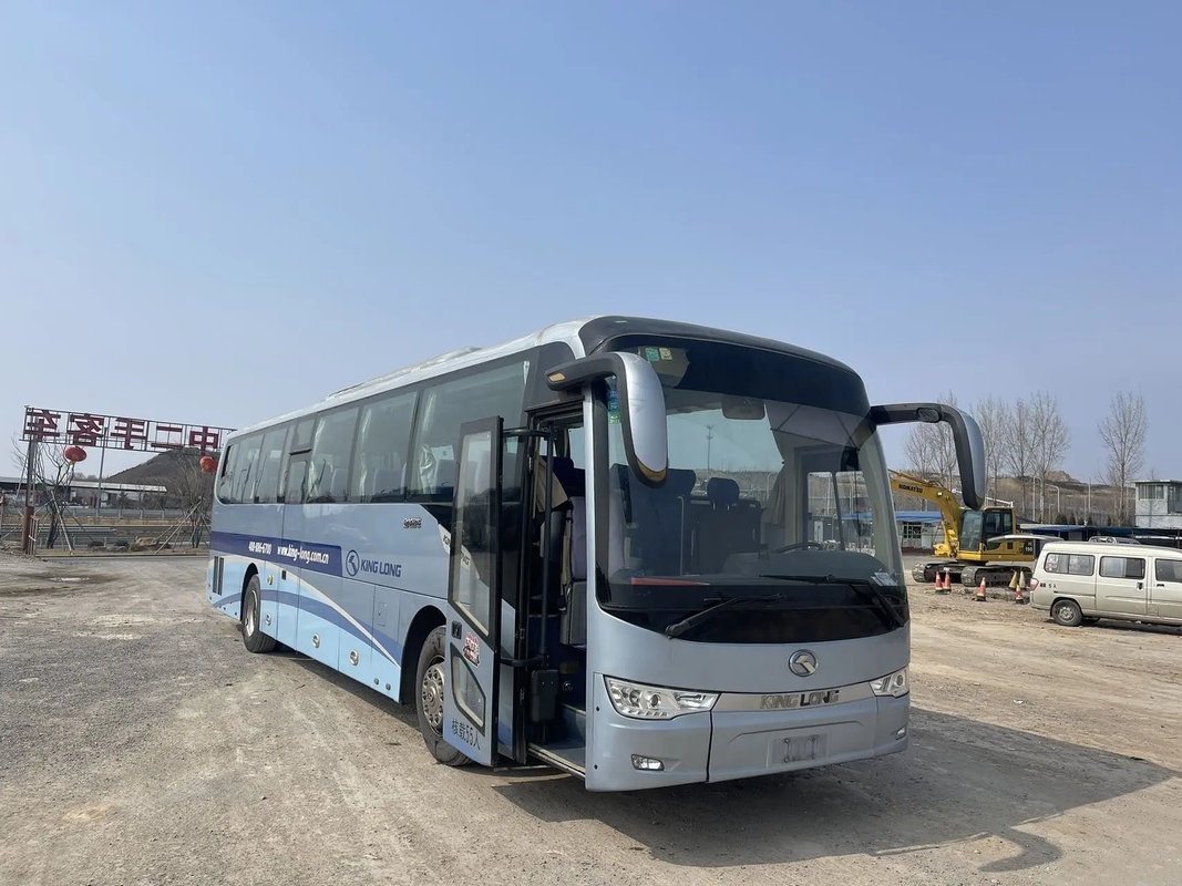 2de de Busxmq6120 Lichtblauwe Kleur 48 van Kinglong van de Handbus 2016 Jaar Gebruikte de Motor van Zetelsyuchai 12 Meters