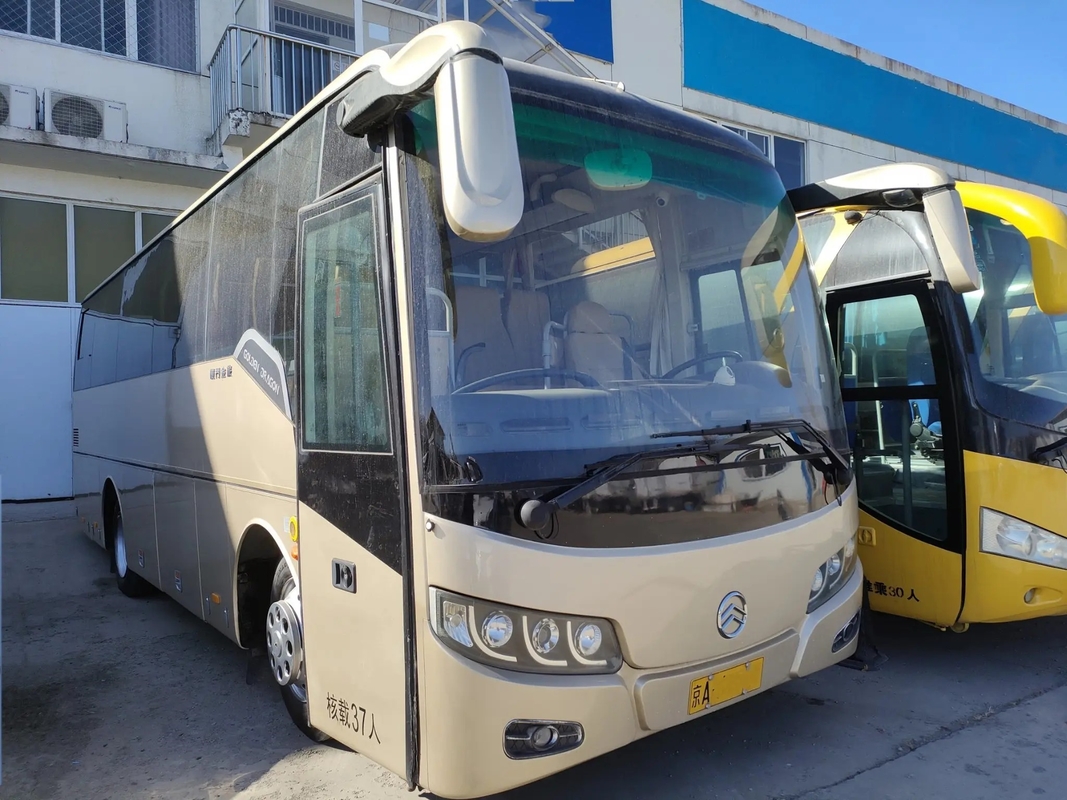 2de Handbus 37 Zetels kiest EURO IV Handtransmissie Gebruikt Gouden Dragon Bus XML6857 van de DeurAirconditioner uit