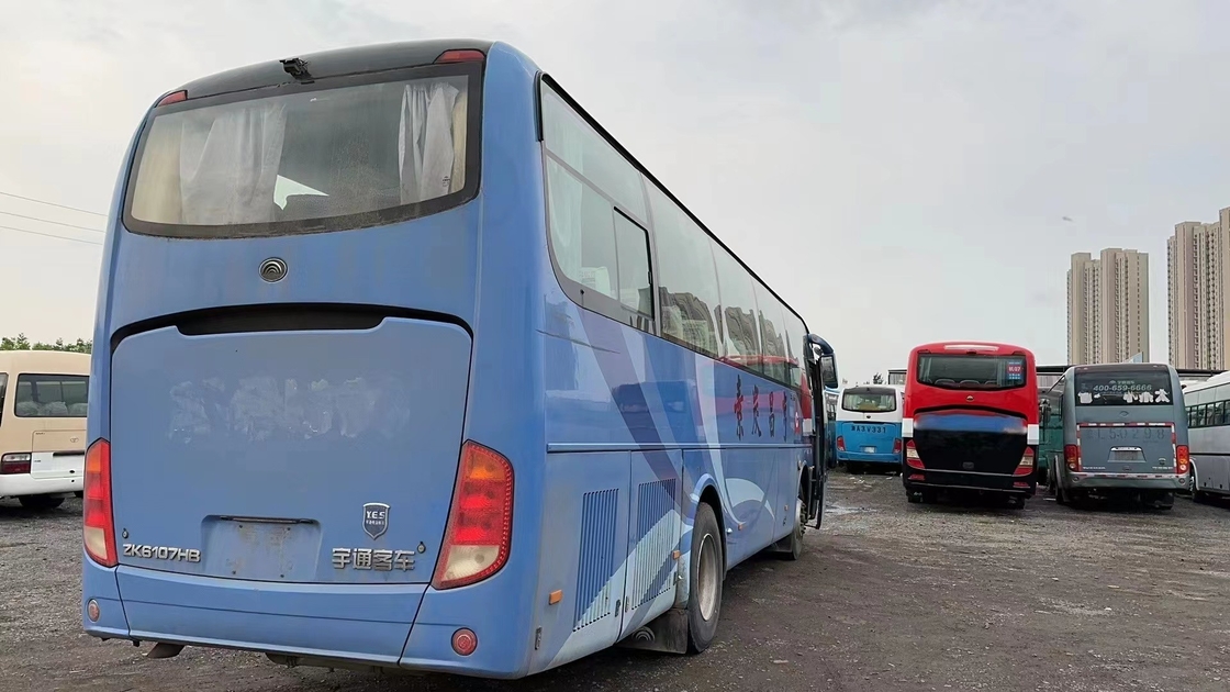 Tweede Hand Microbus 60 Zetels 2+3 van de de Motor de Blauwe Kleur van Yuchai van de Zetelslay-out Airconditioner Gebruikt Jong Tong Bus ZK6107
