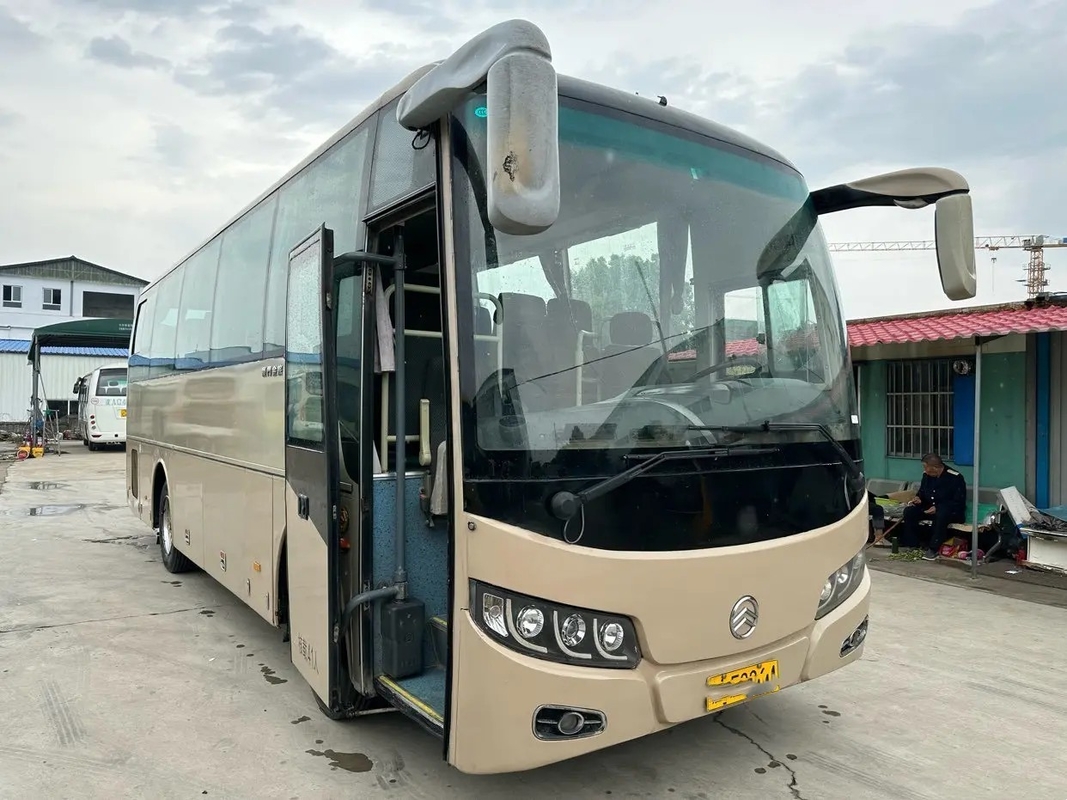 Gebruikt Rv traint het Gouden van de Aandrijvingsyuchai van Draakxml6897 EURO IV 41 Zetels Linkercompartiment van de de Motorbagage