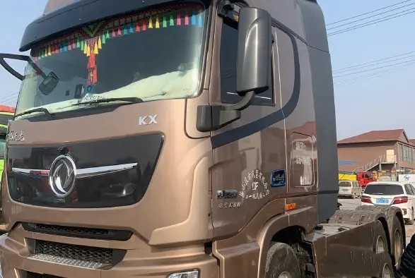 De gebruikte van de de Motor600hp tweede Hand van Cummins van Tractoraanhangwagens van de de Tractor Hoofd6×4 Aandrijving van Dongfeng Wijze LHD/RHD