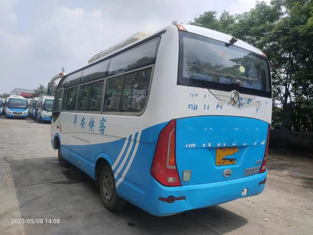 Gebruikt Shuttle Vans Floding Deur 19 Zetels Witte Kleur 6 Meter Voor Motor Met A/C 2e Hand Dongfeng Bus EQ6608