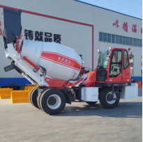 Gebruikt van de de Motor9000kg Rand van Concrete Mixeryuchai Gewicht 6 meet Gloednieuwe Zelflading Mengt Vrachtwagen