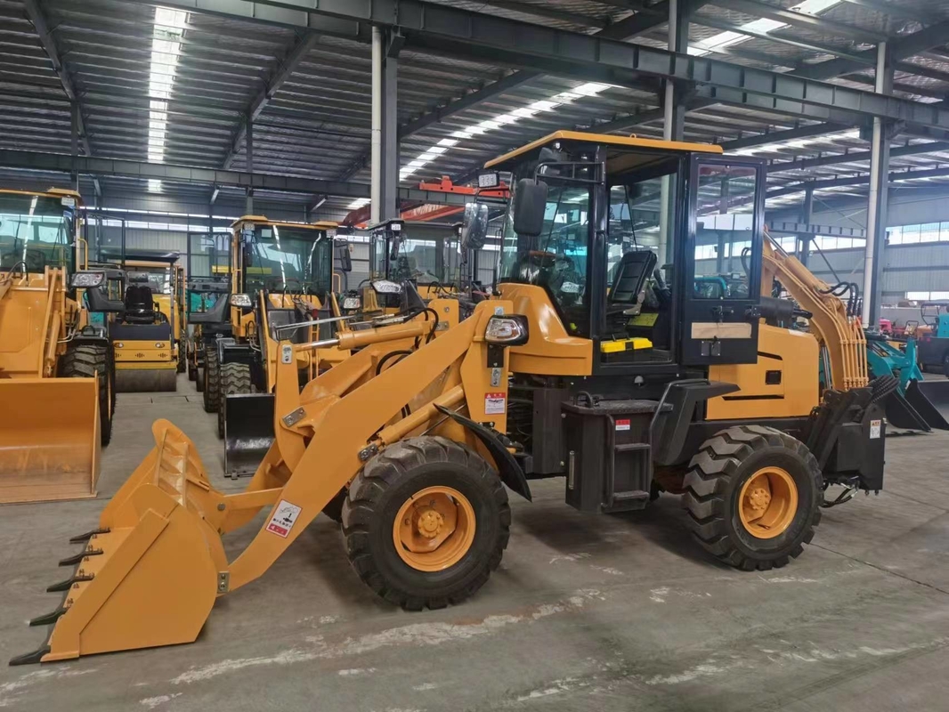 Gebruikte Commerciële Vrachtwagens 3,4 van het Randton Gewicht 2 Meters Maximum Gravende Diepte Gloednieuwe Backhoe Lader