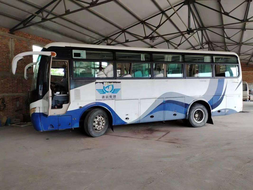 Gebruikte Pendelbus Front Engine 41 Zetels die van de het Bladlente van de VensterAirconditioner Minibus ZK6892D glijden van Yutong de 2de