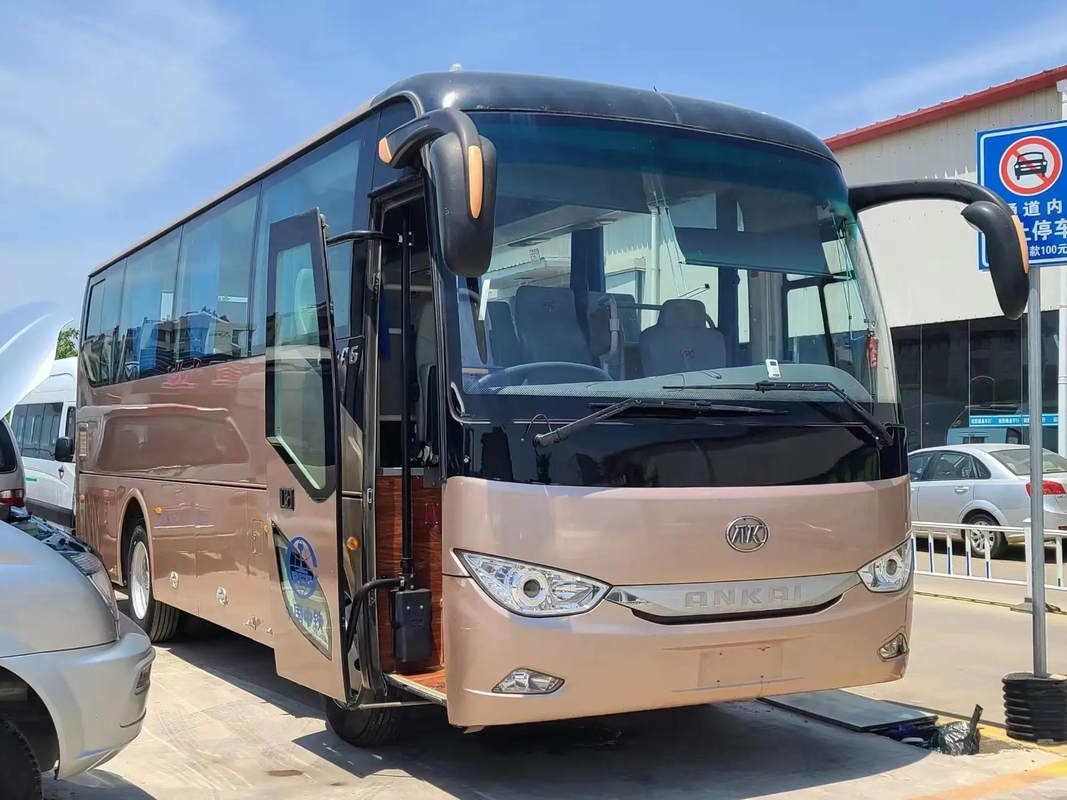 De gebruikte van het Diesel Zetels die van de Emissiestandard 35 Bussen 2015 Jaar EURO IV Venster Champagne Color Ankai Bus HFF6859 verzegelen