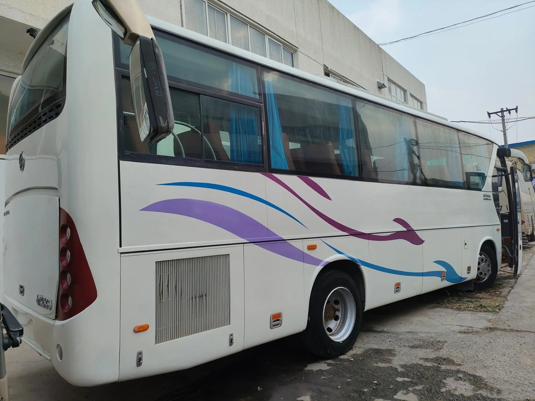 De gebruikte Diesel traint Airconditioner 2+2 de Gouden Draak XML9647 van de 36 Zetels Goede Vloer van de Zetelslay-out LHD/RHD