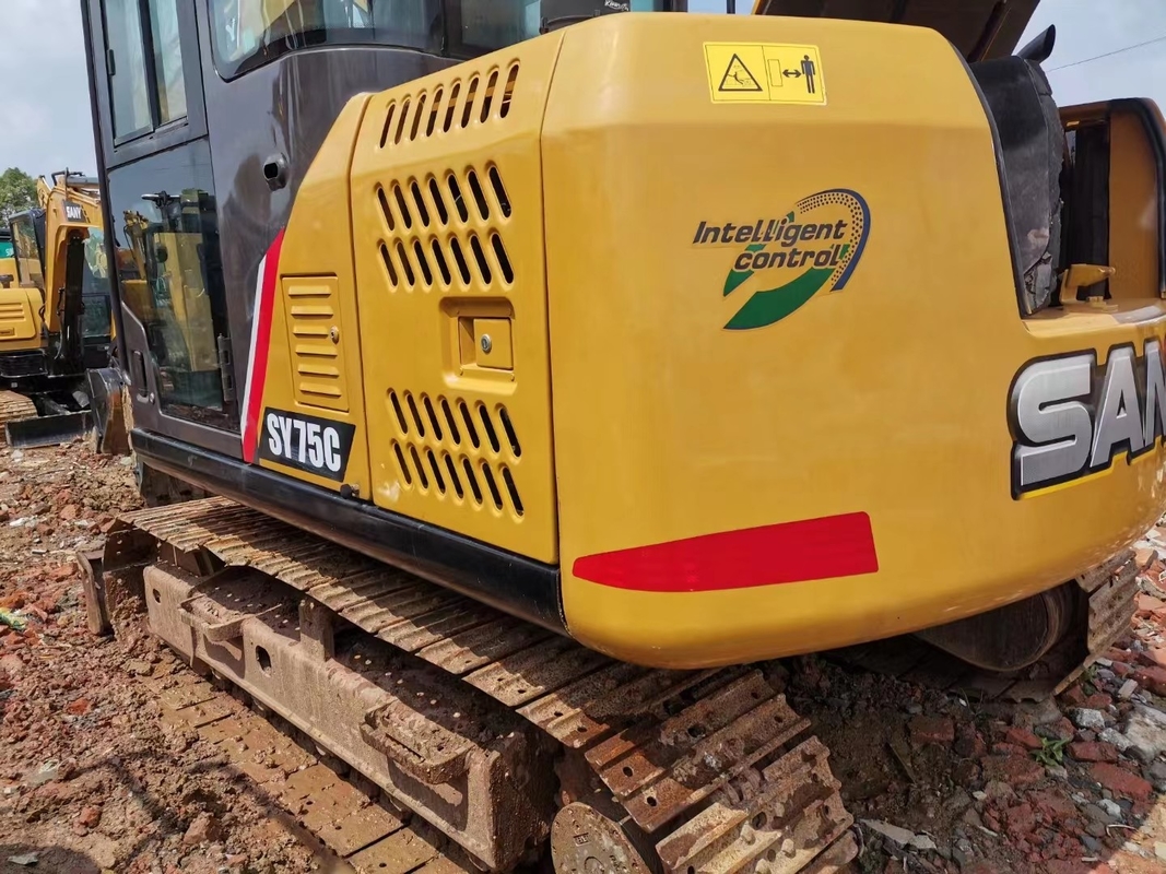 De tweede Handvrachtwagen 7 Ton gebruikte SANY-Graafwerktuig Isuzu Engine 4 de Tankcapaciteit 150L van de Cilindersbrandstof