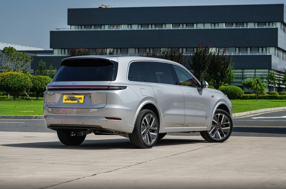 Chinese Merk Elektrische Auto 6 de ModelLarge SUV Turbocharged Motor van Zetelsli L9