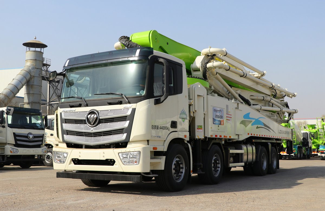 Gebruikte pomptruck 56 meter lange pijp 6×4 Dirve-modus Foton betonnen pomptruck