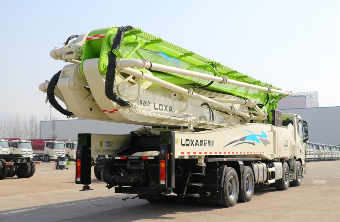 Gebruikte pomptruck 56 meter lange pijp 6×4 Dirve-modus Foton betonnen pomptruck