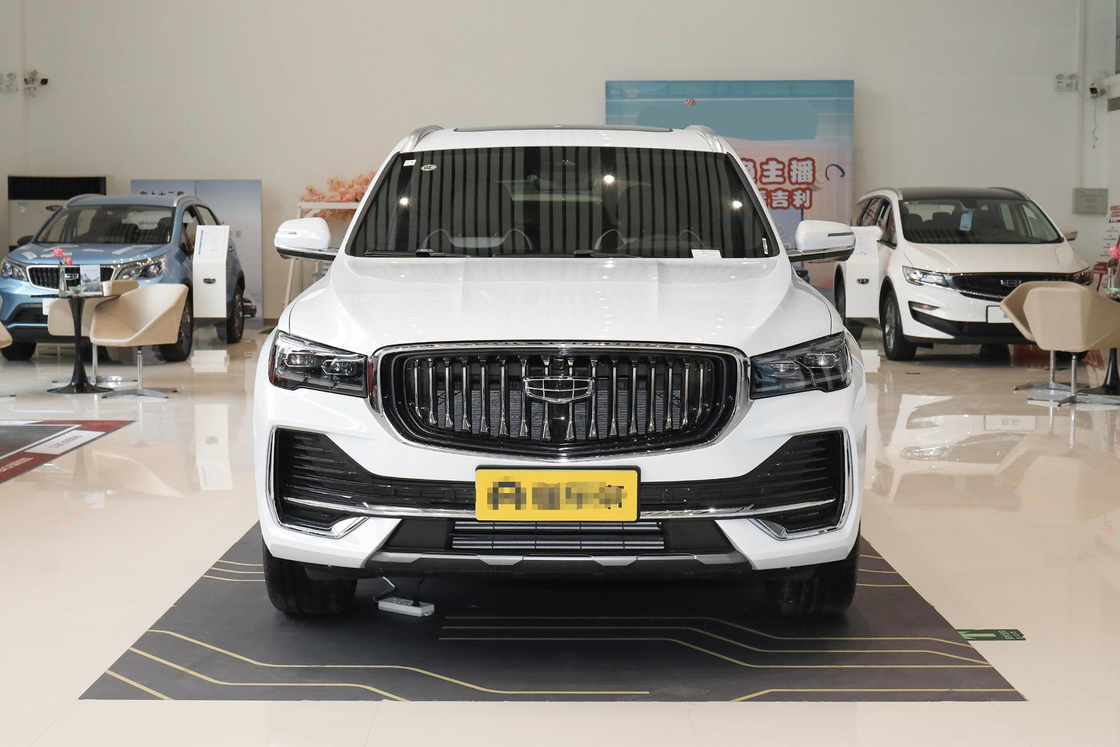 Chinese auto Geely SUV 4*4 Rijmodus 5 zitplaatsen Linkshandig stuur Airconditioner
