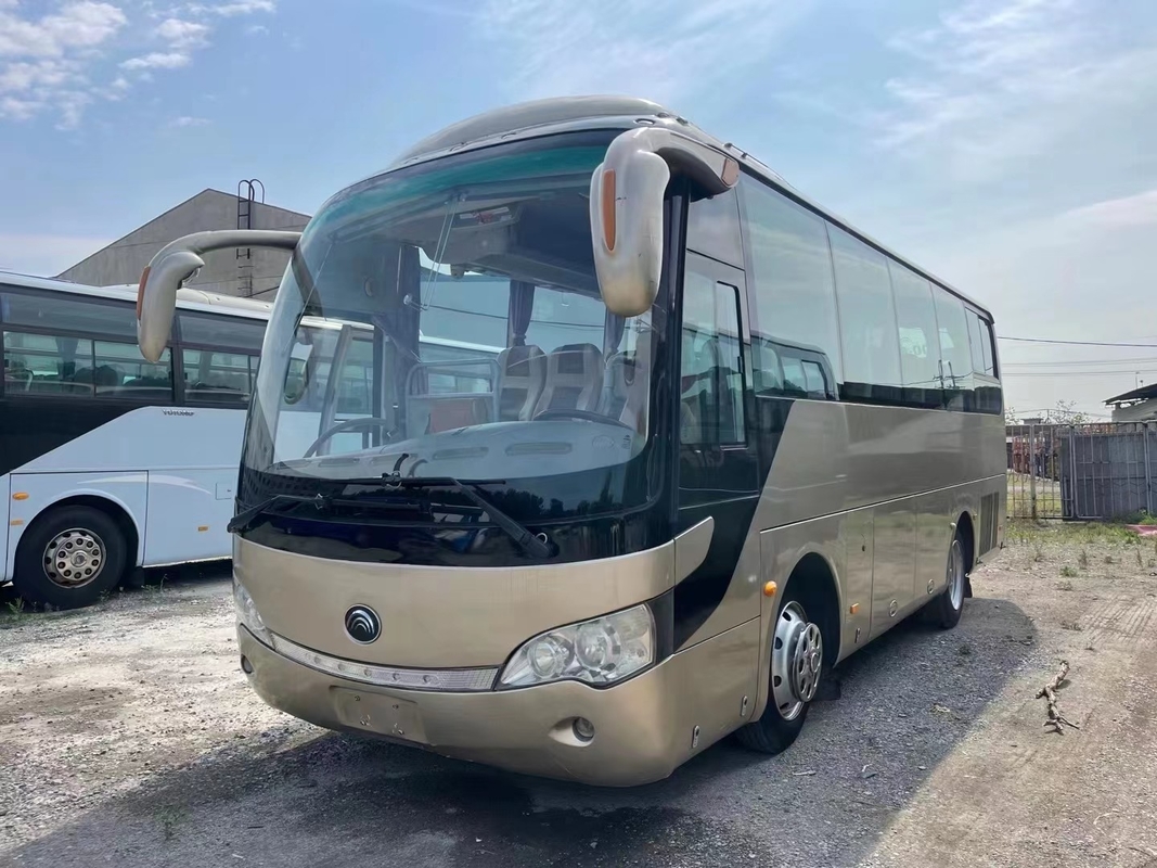 Oude bus 35 zitplaatsen Yutong ZK6808 bagagerek Handgeschakelde transmissie met A/C