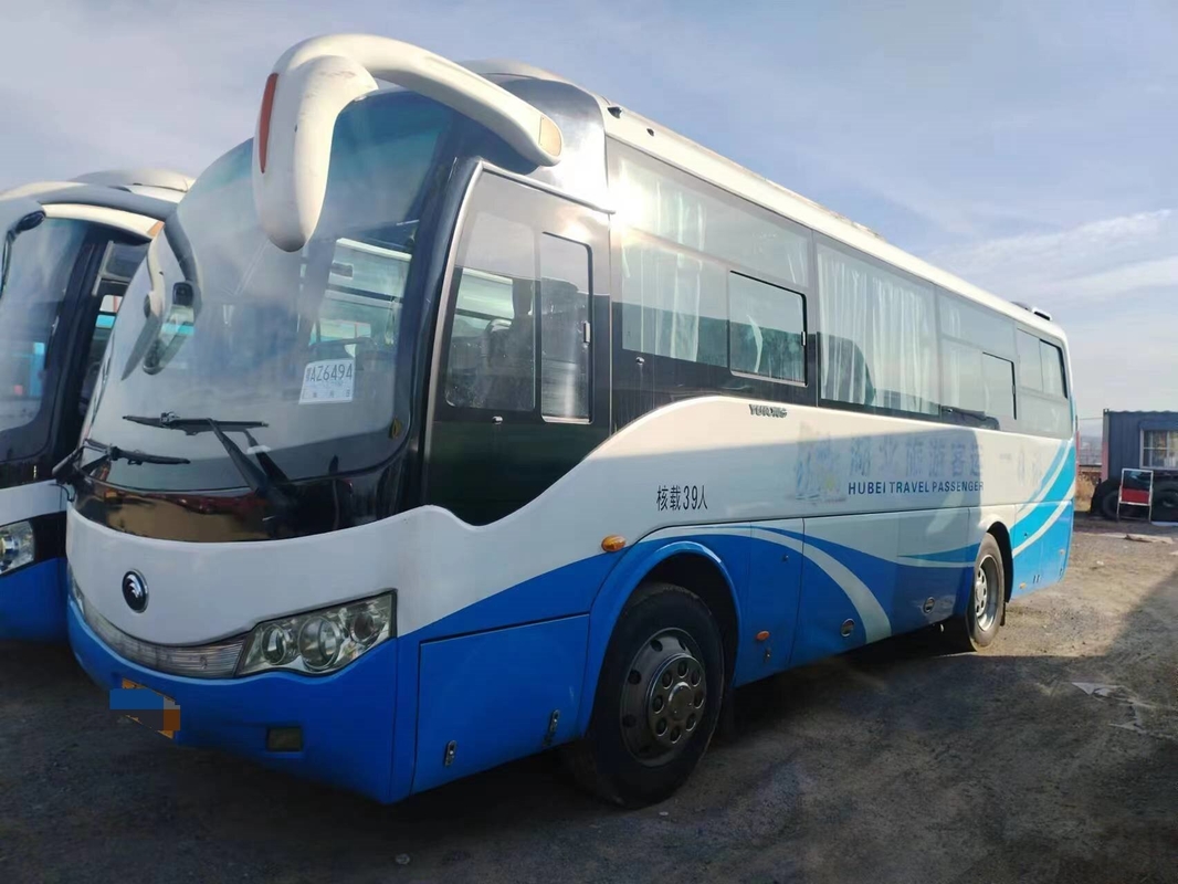 Youngtong 39 zitplaatsen Gebruikte Shuttle Bus ZK6879 Leaf Spring Single Door Goede A/C