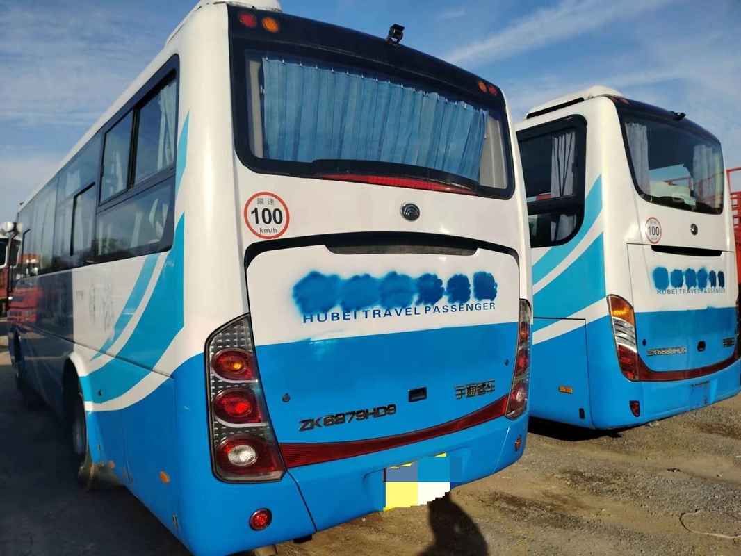 Youngtong 39 zitplaatsen Gebruikte Shuttle Bus ZK6879 Leaf Spring Single Door Goede A/C