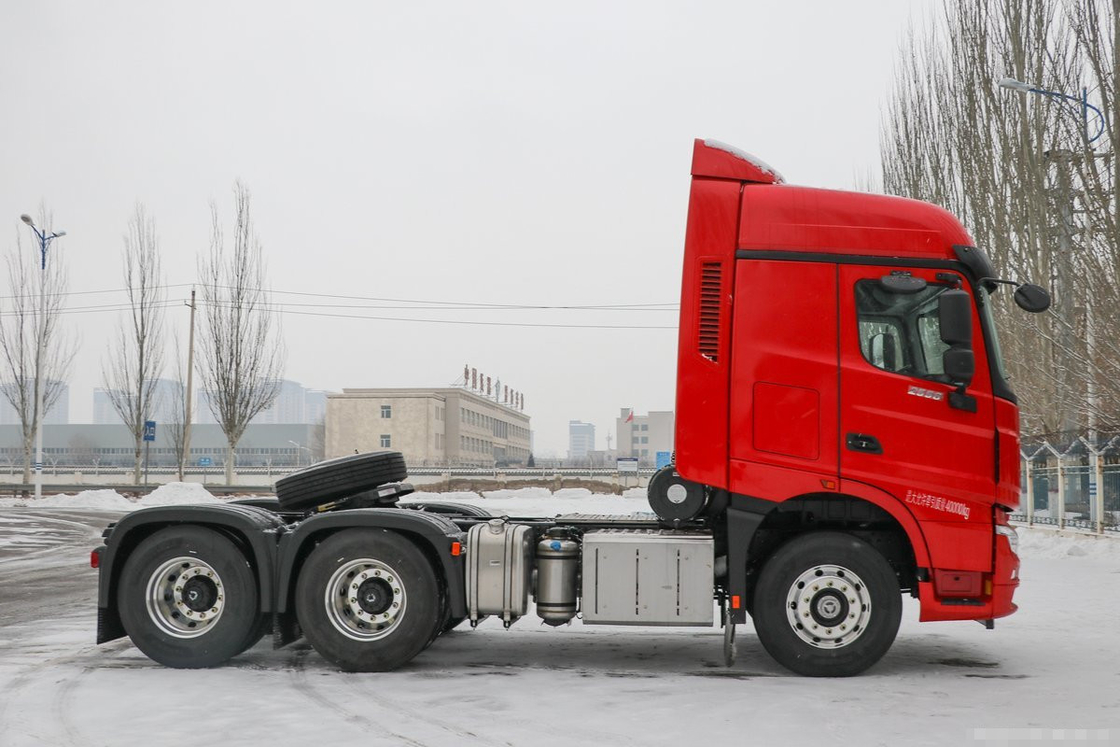 6*4 Drive Model Tweedehands Truck Trailers Beiben Tractor Head 560hp Amt 10 wielen