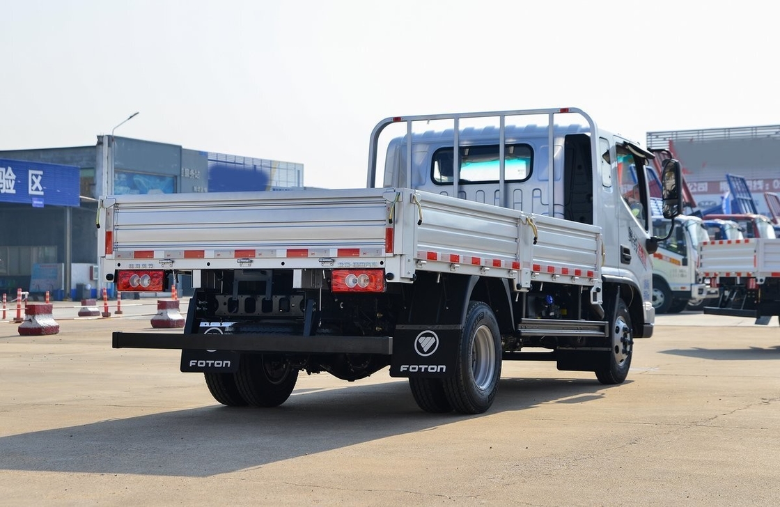 Foton lichte vrachtwagen gebruikte vrachtwagens 4*2 rijstand 158 pk AMT Diesel