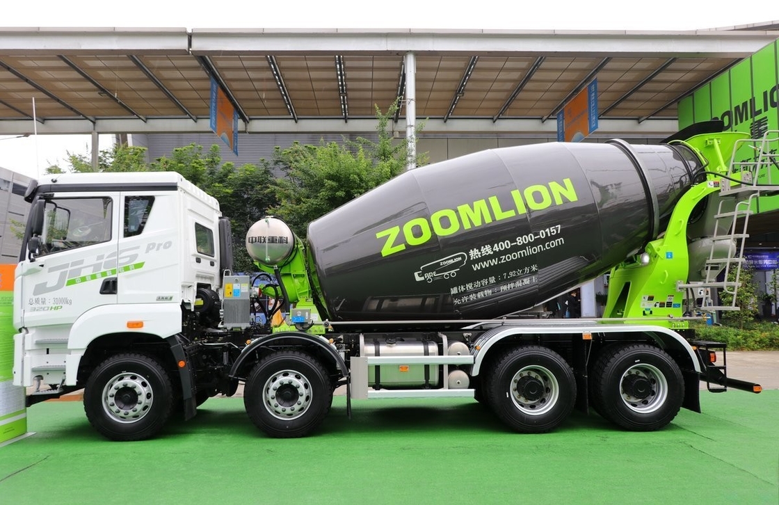 Euro 5 Jiefang Gebruikte Betonmixer Truck 320 pk 8 * 4 Drive Mode 8 kubieke 12 banden