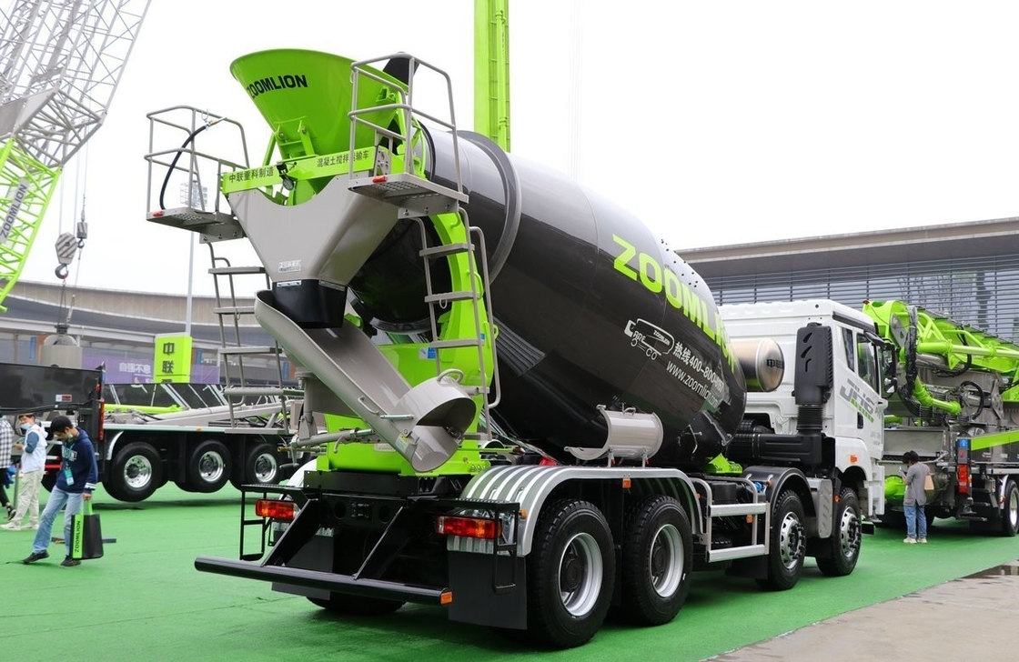 Euro 5 Jiefang Gebruikte Betonmixer Truck 320 pk 8 * 4 Drive Mode 8 kubieke 12 banden