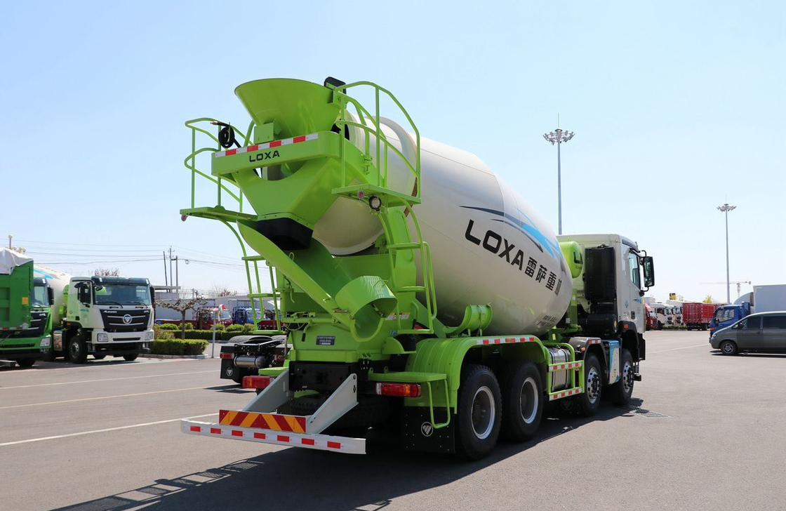 Trucks Beton 7,7 kubiek Double Deff Foton GTL 8*4 Mixer Truck LOXA Tanker Nieuw