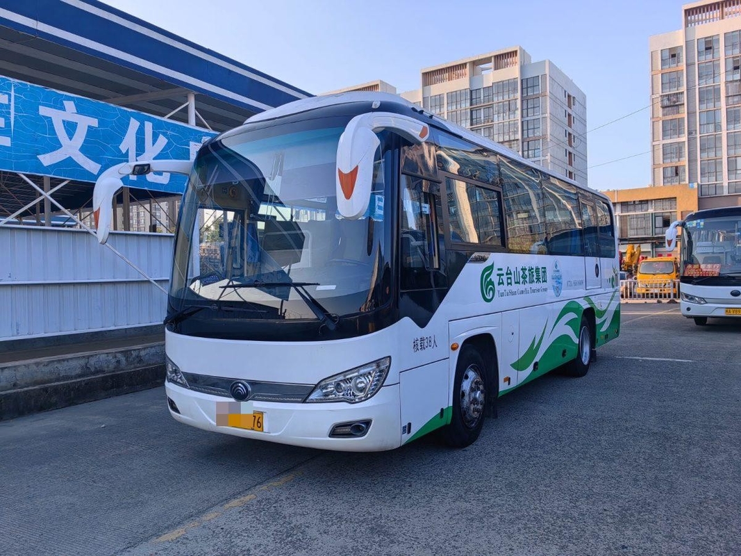 Tweedehands bus 2017 Jaar Yutong Bus ZK6876 Eendeurs 38 zitplaatsen Spring Leaf LHD