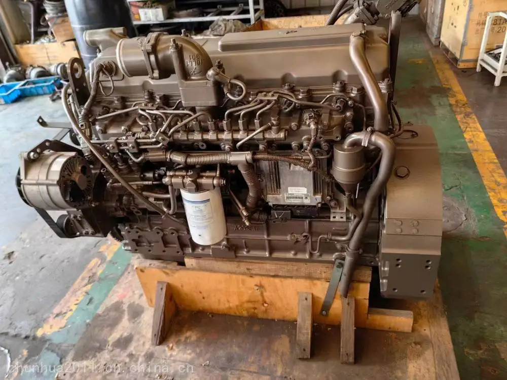 Tweedehands bus reserveonderdelen YuChai6L260-42 Motor Euro 4 Diesel 260 maximaal paardenkracht