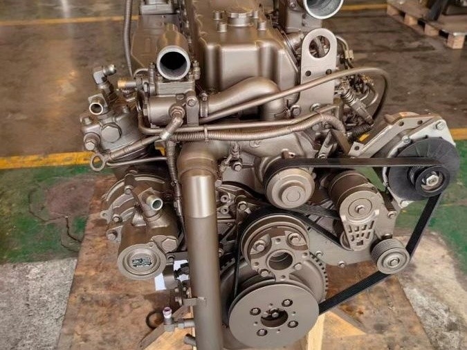 Tweedehands bus reserveonderdelen YuChai6L260-42 Motor Euro 4 Diesel 260 maximaal paardenkracht