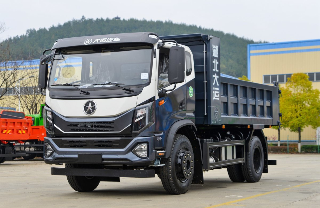 Dump Truck te koop Yuchai Motor 180 pk Dayun 4 * 2 Tipper 6 banden Standaard cabine