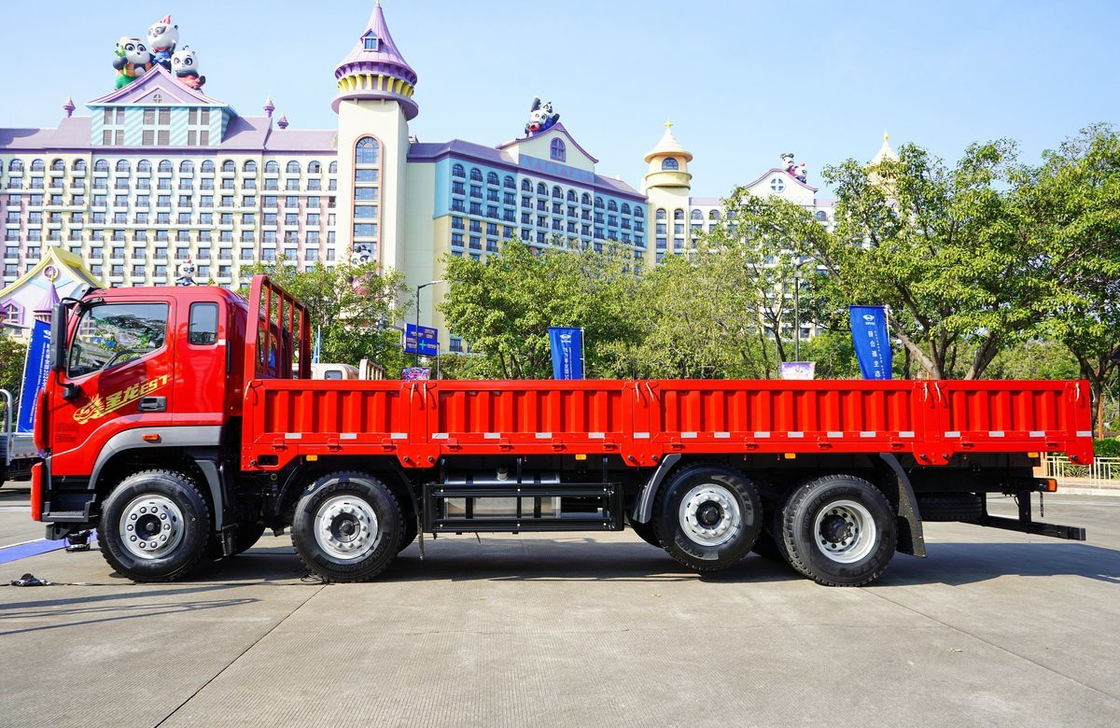 Gebruikte Sino Cargo Truck Yuchai Motor 270 pk 8 * 2 Drive Mode 2 zitplaatsen Single Sleeper