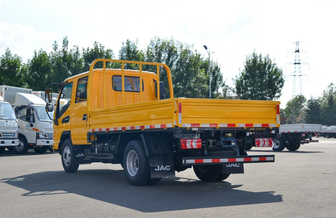 Gebruikte mini vrachtwagen dubbele cabine 2+3 zitplaatsen 100km/h snelheid JAC Flat Box Truck