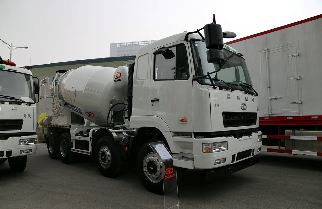 Gebruikte betonmixer Truck 8×4 CAMC Cementmixer 310hp Euro 5 Big Tanker 12 banden