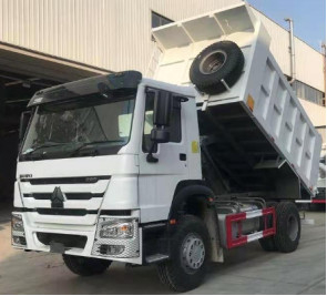 Howo Trucks For Sale Ghana Laad 16 ton 300 pk Veel krachtig Links stuur Euro 2