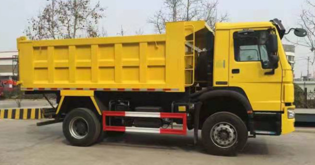 Howo Trucks For Sale Ghana Laad 16 ton 300 pk Veel krachtig Links stuur Euro 2