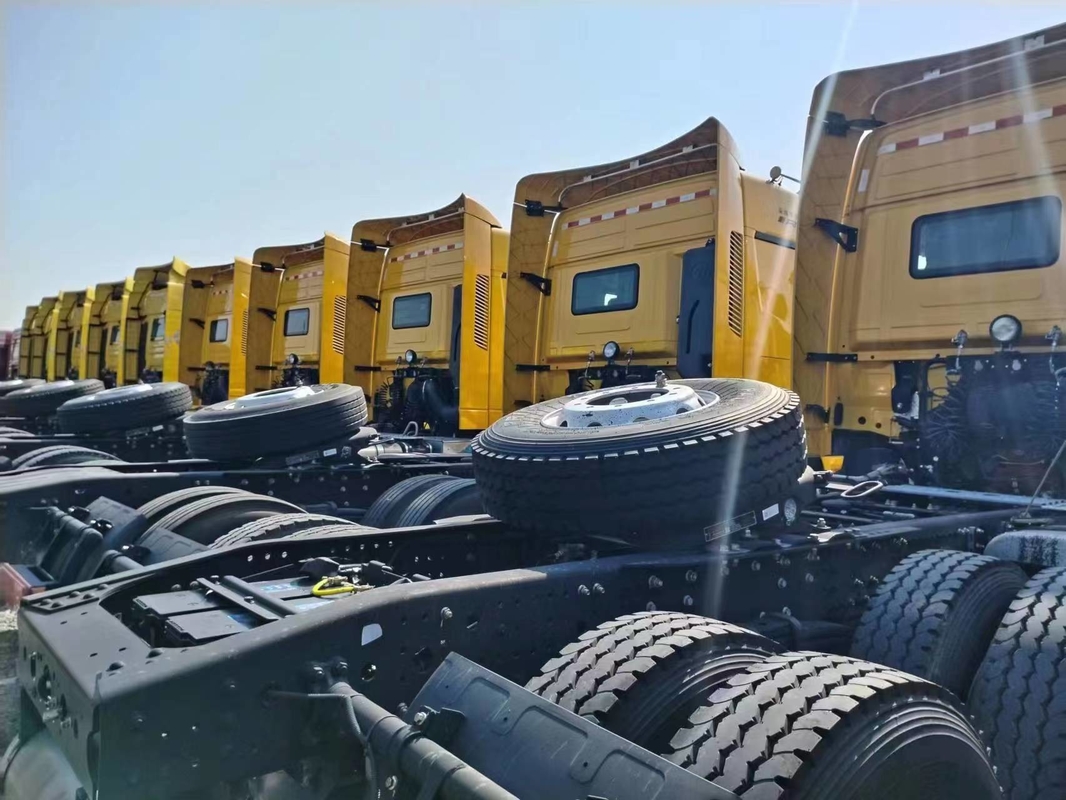 Nieuwe trekkertrucks 6*4 Foton GTL Horse 510 pk Gele Kleur 10 banden Automatisch 2021 Jaar