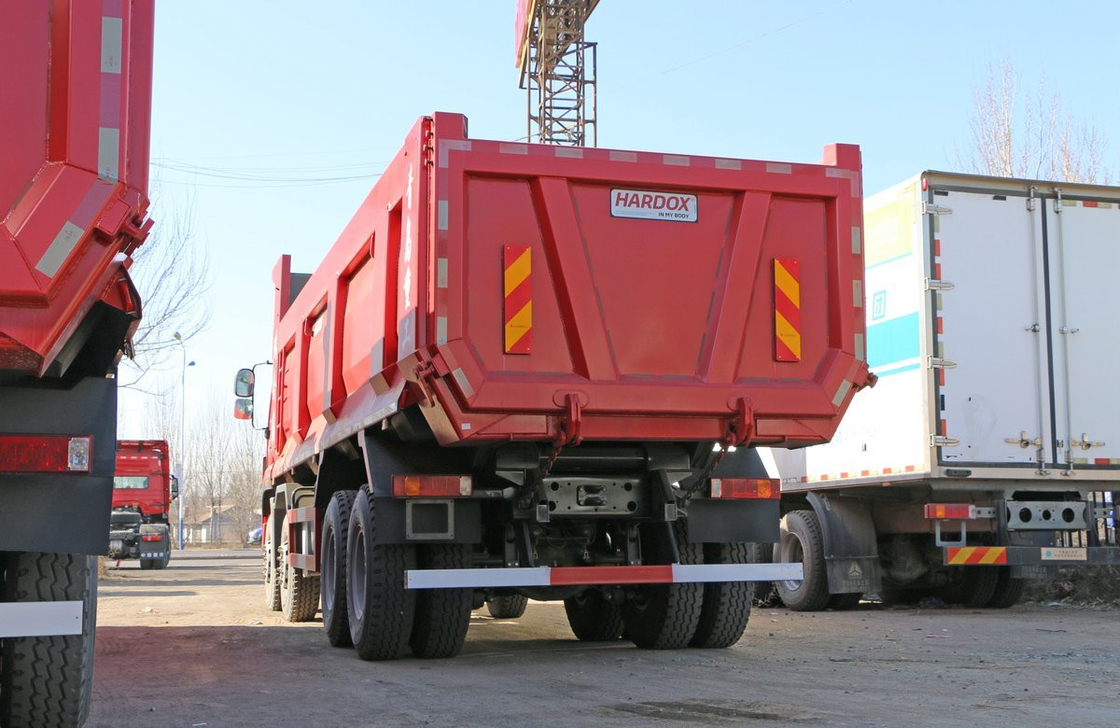 Howo Sino Truck 2022 Hohan 8*4 wegvervoer 12 wielen 340 pk Een en een halve cabine