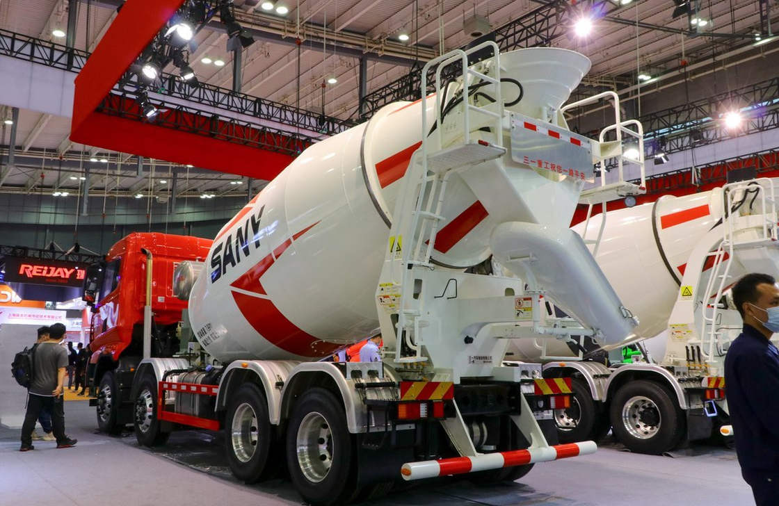 Betonvervoertruck 8×4 Sany Mixer 8 Cubic Hino Motor 307hp 12 versnellingsbak