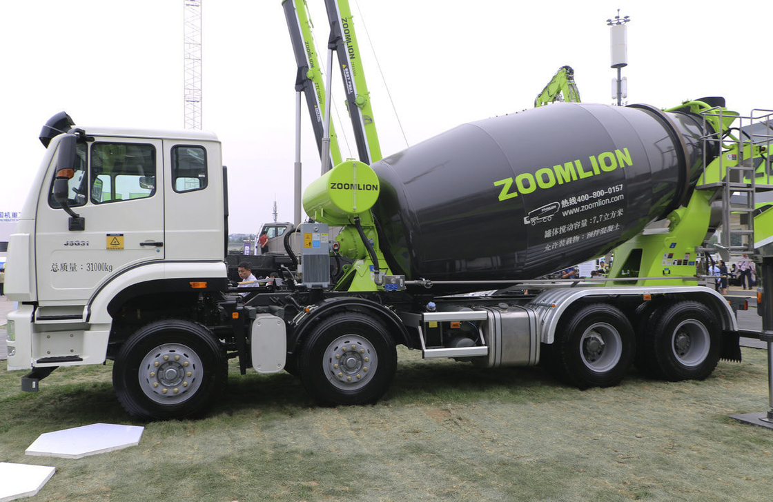 Betonmixer Truck Ghana Hohan J5G 8*4 Chassis Zoomlion Tanker 8M3 Dieselmotor 310 pk