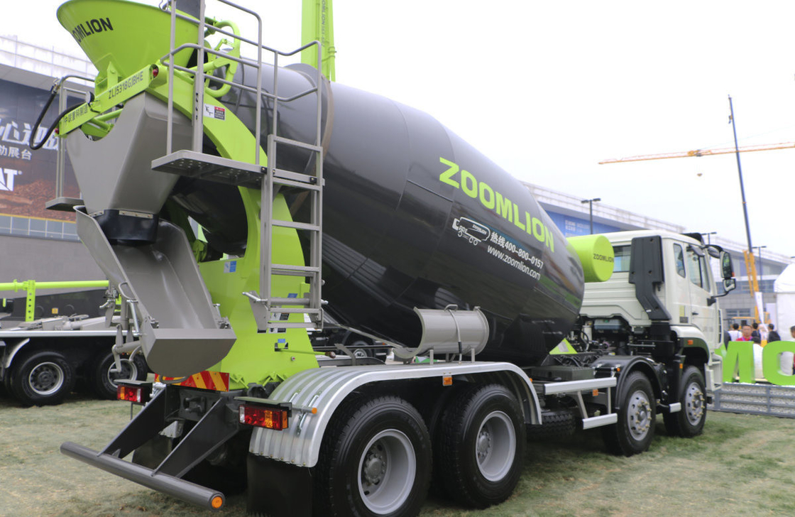 Betonmixer Truck Ghana Hohan J5G 8*4 Chassis Zoomlion Tanker 8M3 Dieselmotor 310 pk