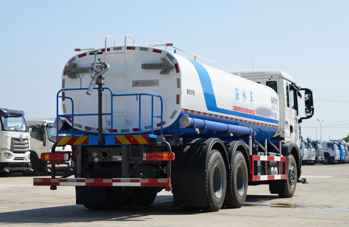 Watertanker Truck Howo 6*4 Sinotruck 10 wielen LNG 260 pk Motor 14 Kubik Tanker LHD/RHD