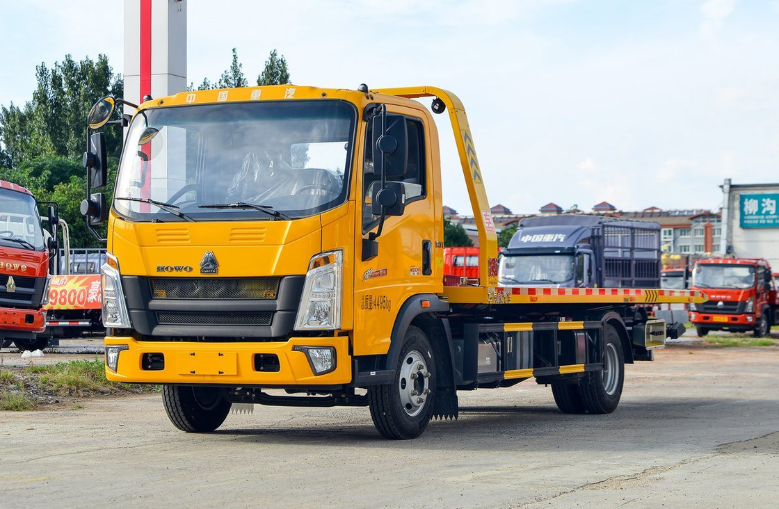 Flatbed Auto Trailer Trucks Howo 4*2 Kleine sleeptruck Eenvoudige cabine 2 ton LHD/RHD