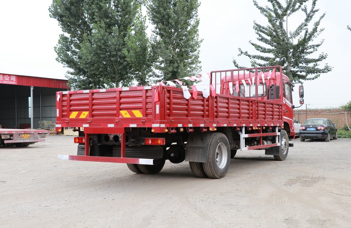 12 ton vrachtwagen China merk Donfeng 4 * 2 vrachtwagen platte vrachtwagen dubbele achterbanden linkshandige aandrijving
