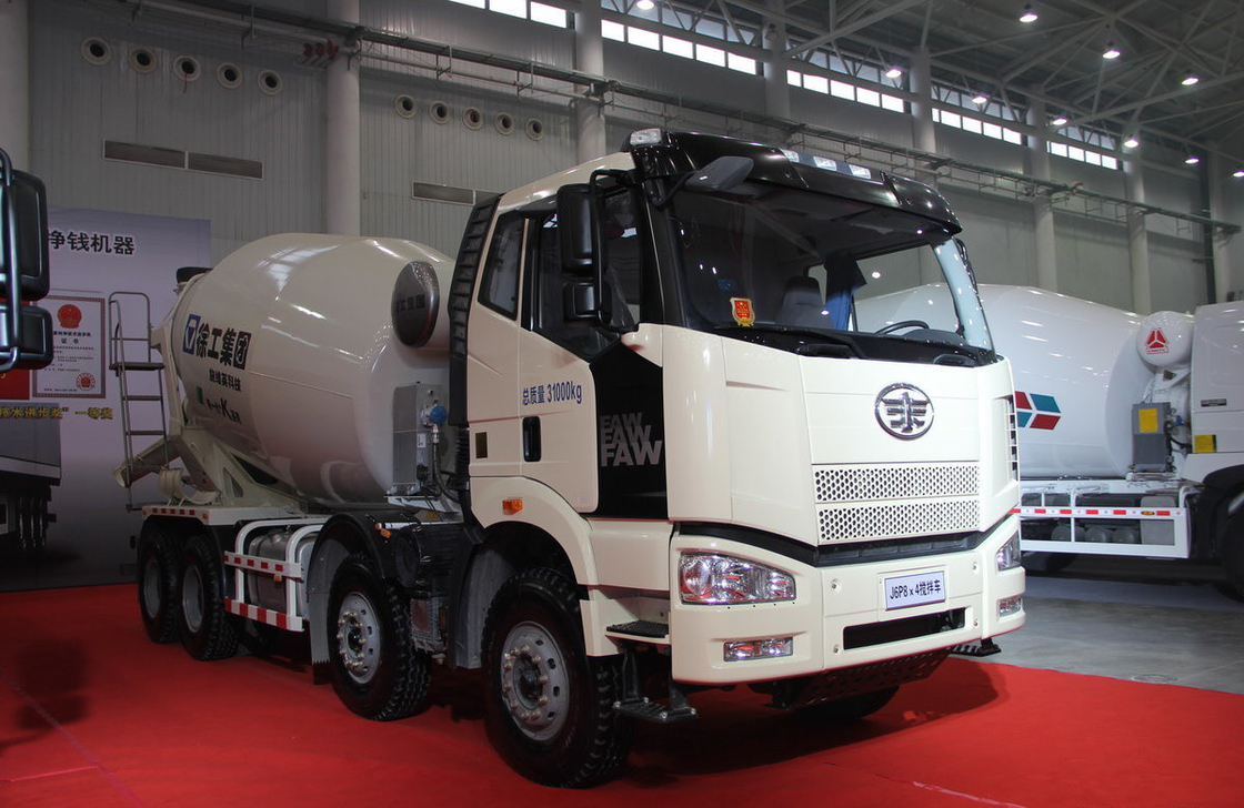 Betonmengtruck 6,5 kubieke FAW 8×4 Cementemenger Euro 4 LHD