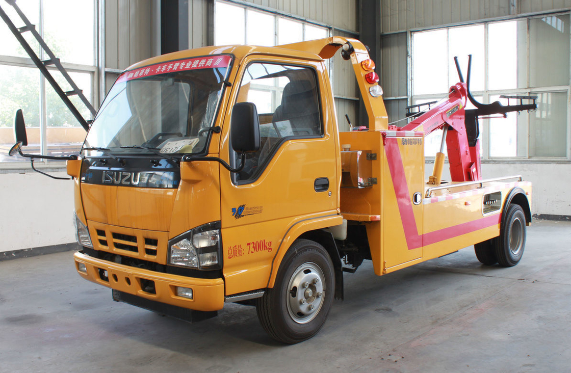 Truck Wrecker Gebruikt Isuzu 600P Model 4 * 2 Drive Mode 130hp laden 3 ton Single Cab