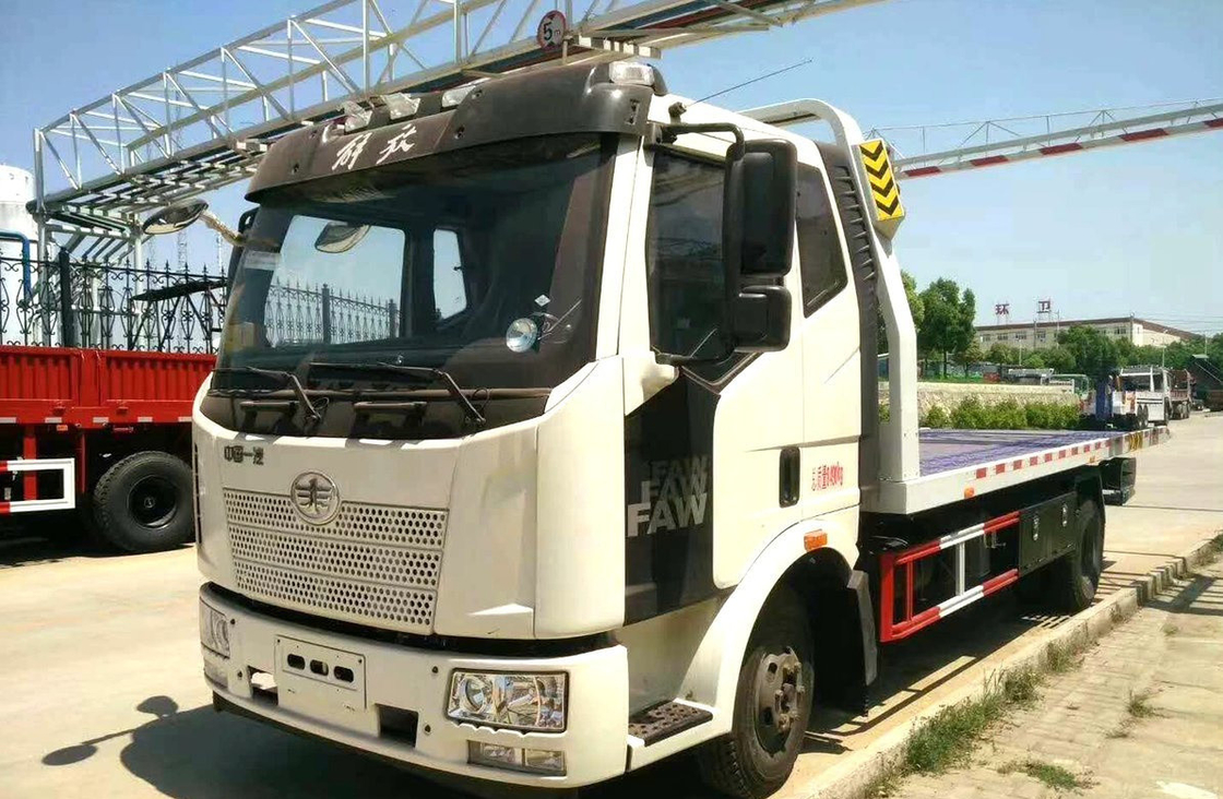 Wrecker sleeptruck bed FAW J6L model single axle 6 wielen 160 pk laadvermogen 3,5 ton LHD