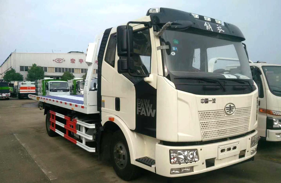 Wrecker sleeptruck bed FAW J6L model single axle 6 wielen 160 pk laadvermogen 3,5 ton LHD
