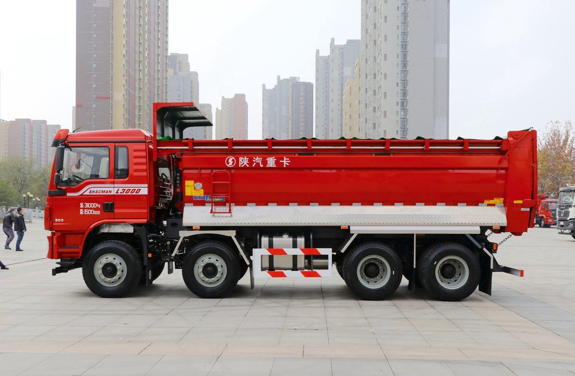 50 ton vrachtwagens te koop 8×4 Shacman L3000 Fast 10-speed handgeschakelde transmissie 300 pk