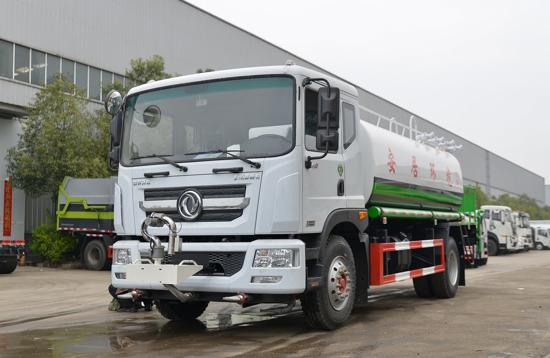 Straat sprinkler truck Dongfeng 4×2 water tank met atomizer kanon 230hp Cummins motor